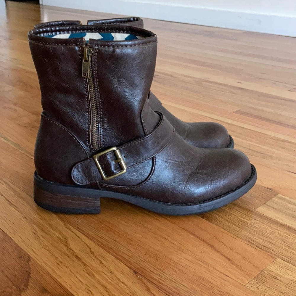NWOT Faux Leather Boots